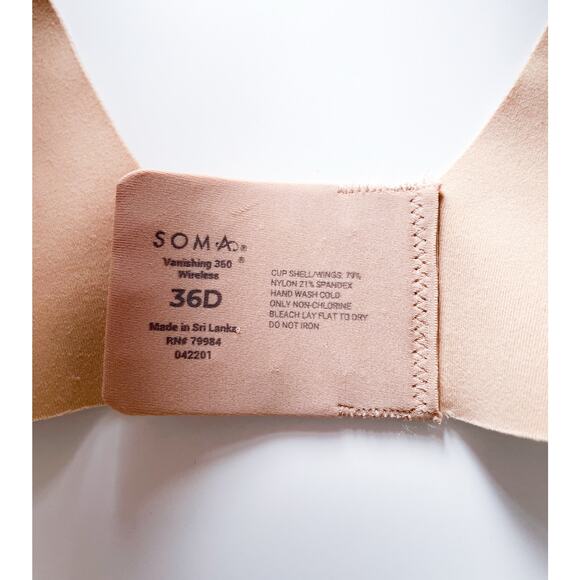 Soma Vanishing 360 Wireless Bra in Nude Size 36D - Picture 3 of 3